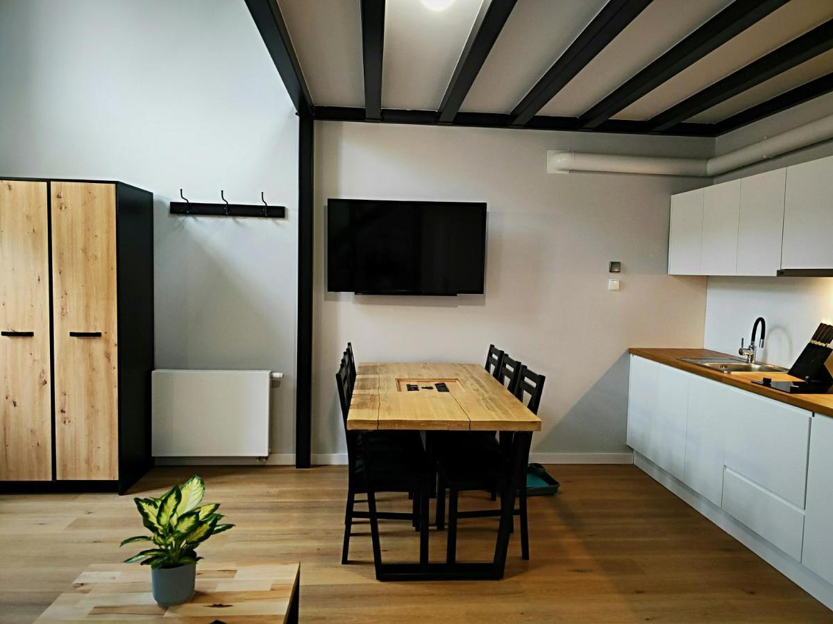 Hugo Vip Apartments Красков Екстериор снимка