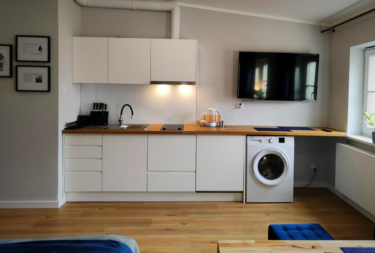 Hugo Vip Apartments Красков Екстериор снимка